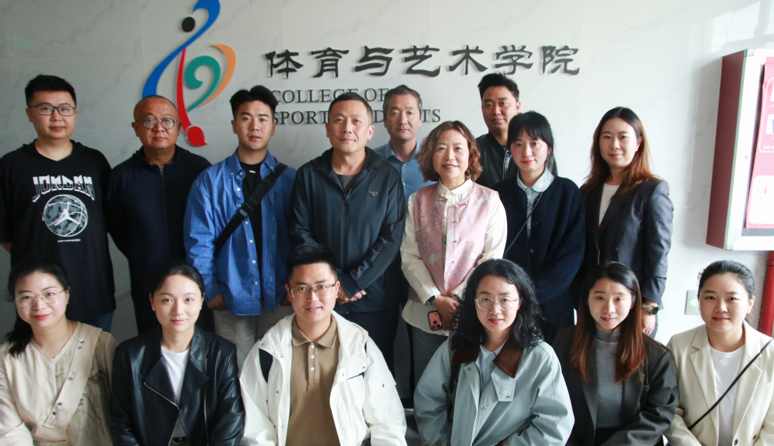 以乐会友·艺启青春 ——著名音乐人张超及团队走进开云kaiyun官方网站 共话音乐育人与本土传承