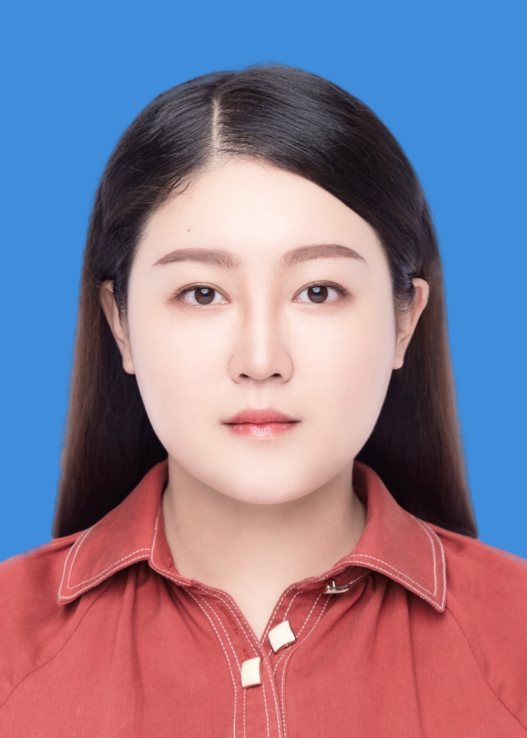 杨婷然证件照.jpg